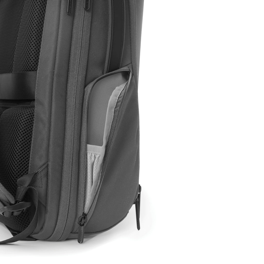 Bizz Backpack - Image 19